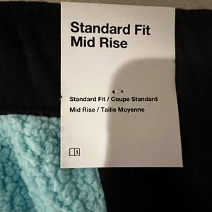 NWT Nike women’s joggers. L & 1XL